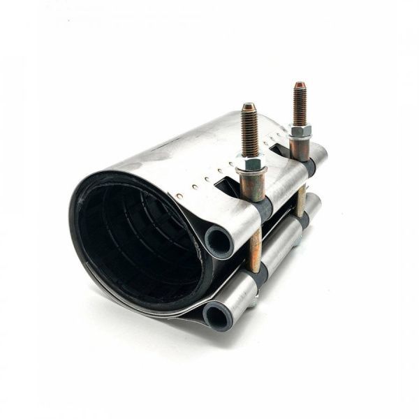 Хомут ремонтный L-200 из нержавеющей стали 118-128 мм Хомут ремонтный L-200 из нержавеющей стали 118-128 мм