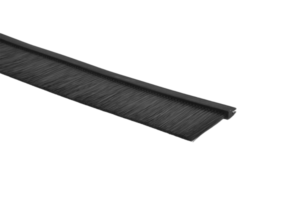 Щеточный ввод для шкафов универсальный, высота ворса 75 мм, длина 2м Щеточный ввод для шкафов универсальный, высота ворса 75 мм, длина 2м