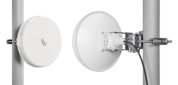 MikroTik Wireless Wire nRAY (Pair of preconfigured nRAYG-60ad devices for 60Ghz link (60GHz antenna, 802.11ad wireless, two core 1.2GHz CPU, 256MB RAM, 1x Gigabit LAN, RouterOS L3, POE, PSU) for 1Gbps
