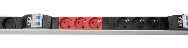 Верт блок розеток, мониторинг, измерение, 3 фазы 32А, авт, 18S, 1820 мм, вх IEC 309, шнур 3м Верт блок розеток, мониторинг, измерение, 3 фазы 32А, авт, 18S, 1820 мм, вх IEC 309, шнур 3м