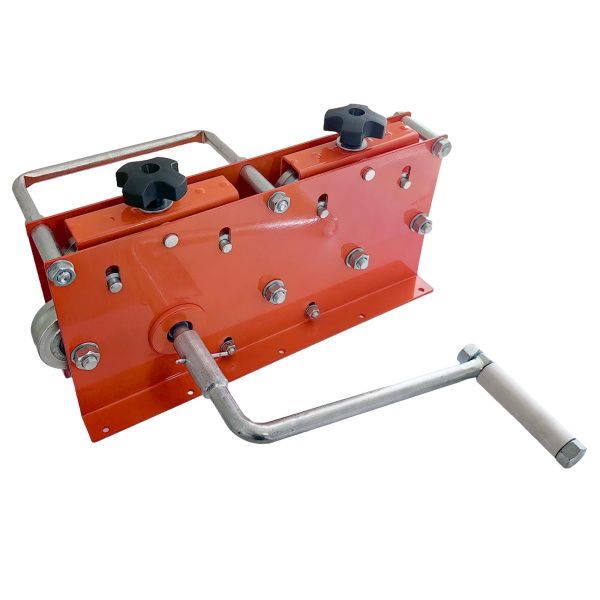 Универсальное приспособление для выпрямления прутка (8-10 мм) и полосы(от 20х3 до 40х5 мм) Универсальное приспособление для выпрямления прутка (8-10 мм) и полосы(от 20х3 до 40х5 мм)