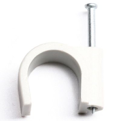 Скоба пластиковая с гвоздем, д.7 - 8мм Скоба пластиковая с гвоздем, д.7 - 8мм