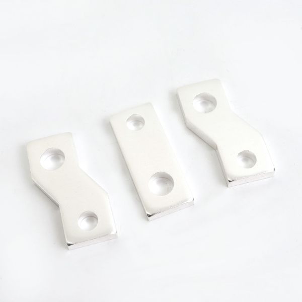 Расширители полюсов TBB для MGS630/400 3шт. Расширители полюсов TBB для MGS630/400 3шт.