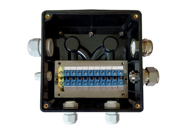 Гранд "Аякс" IP67/IP66, СК10 мм2, винтовые крепления Гранд "Аякс" IP67/IP66, СК10 мм2, винтовые крепления