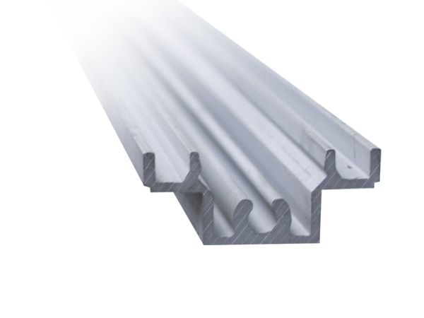 Профиль нижний для крепления и выравнивания фиксированной створки MAL228 Профиль нижний для крепления и выравнивания фиксированной створки MAL228
