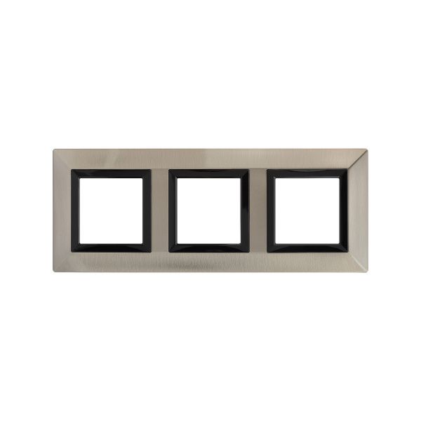 Рамка из металла 3 поста (6 мод.), Avanti, никелированная Рамка из металла 3 поста (6 мод.), Avanti, никелированная