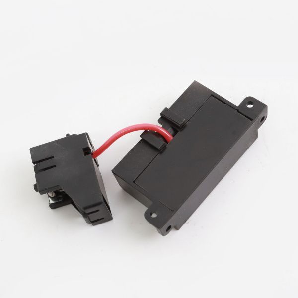 Расцепитель пониженного напряжения UVT для MGS160 напряжение DC24 Расцепитель пониженного напряжения UVT для MGS160 напряжение DC24