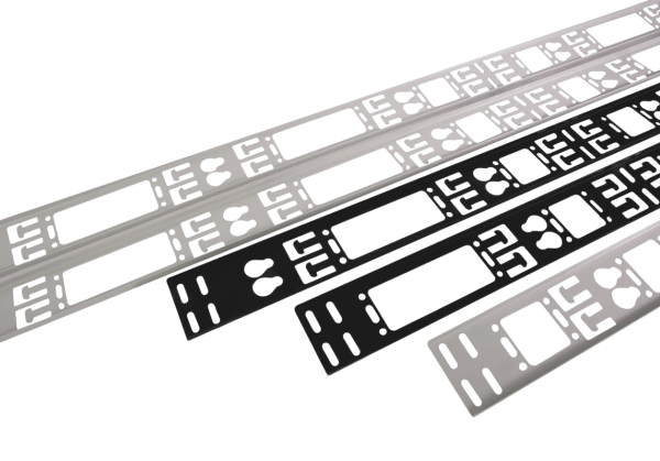 Вертикальный кабельный органайзер в шкаф, ширина 150 мм 22U Вертикальный кабельный органайзер в шкаф, ширина 150 мм 22U