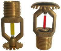 Ороситель спринклерный водяной и пенный СУО0-РВд0,42-R1/2/Р79.В3-SSU-К80 - белый (RAL 9016), с резьбовым герметиком Ороситель спринклерный водяной и пенный СУО0-РВд0,42-R1/2/Р79.В3-SSU-К80 - белый (RAL 9016), с резьбовым герметиком
